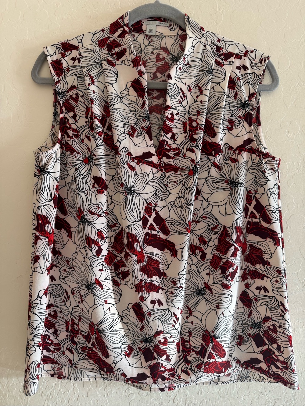 Halogen, MP, sleeveless floral top